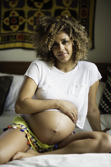 Los Angeles maternity photos by Max and Friends