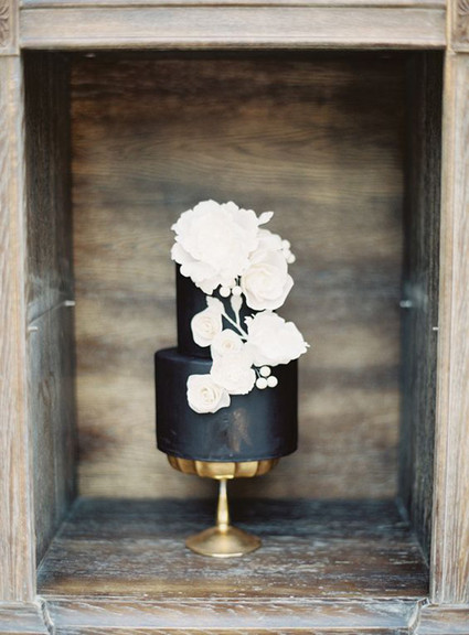 Black wedding cakes