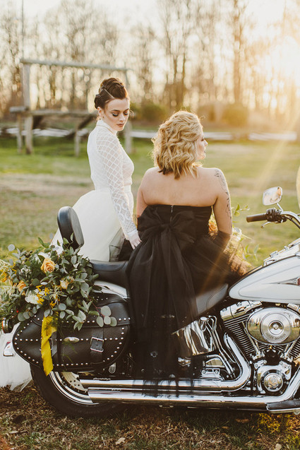 Edgy fall elopement inspiration