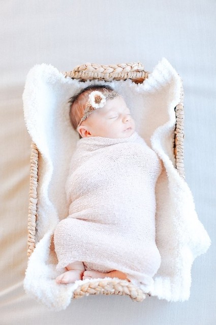 feminine newborn photos
