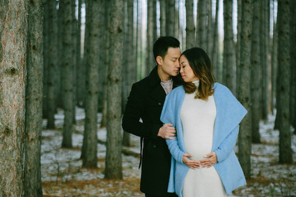 winter forest maternity photos