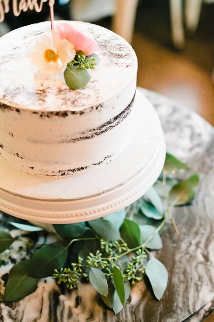 Semi-naked cake