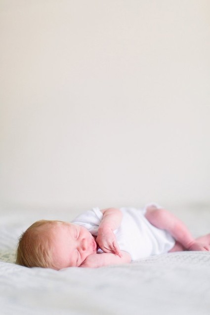 natural light newborn photos