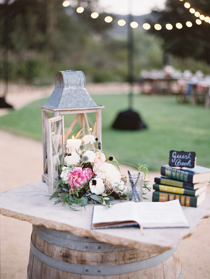Rustic wedding guestbook