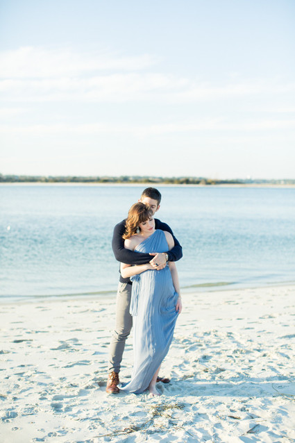 romantic coastal maternity photos