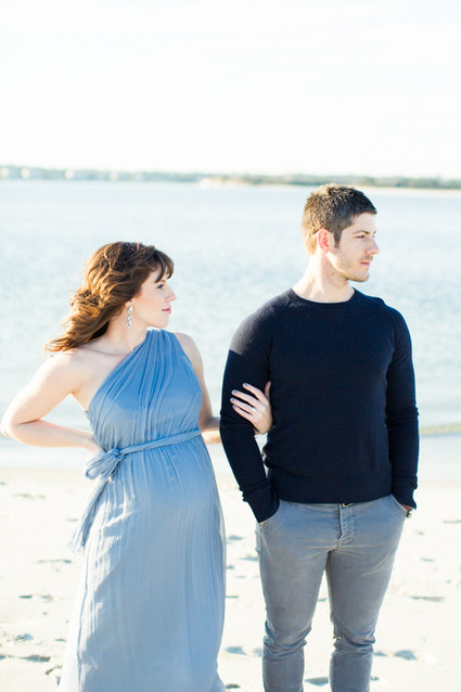 romantic coastal maternity photos