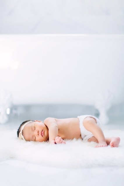 natural light newborn photos
