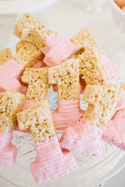 pink and gold dessert table
