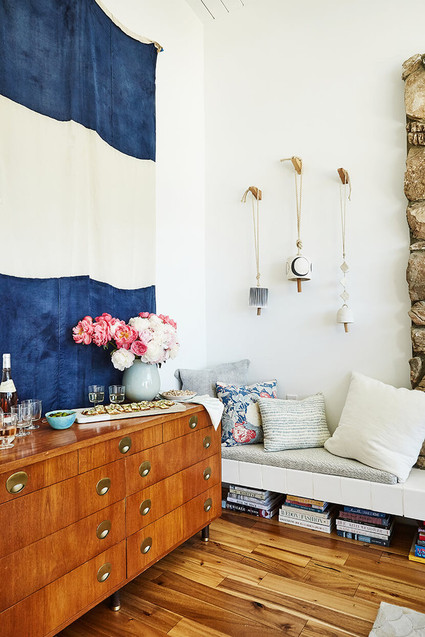 A modern glam easter brunch