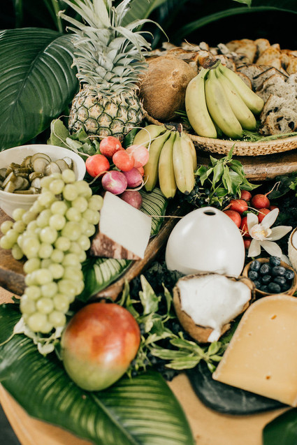 Tropical party decor