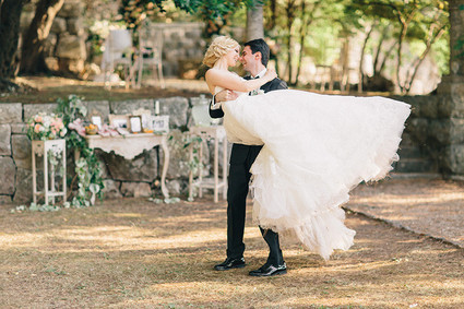 Intimate European garden wedding