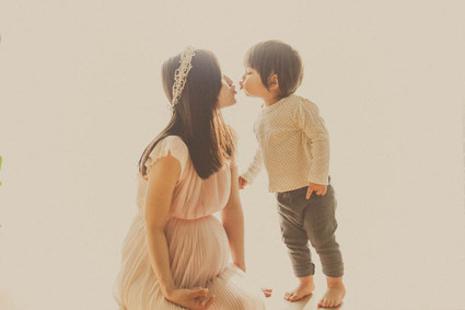 mother son vintage style maternity photos