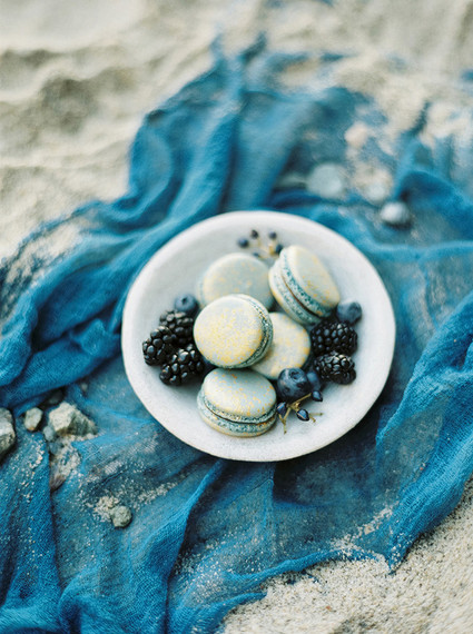 Blue macarons