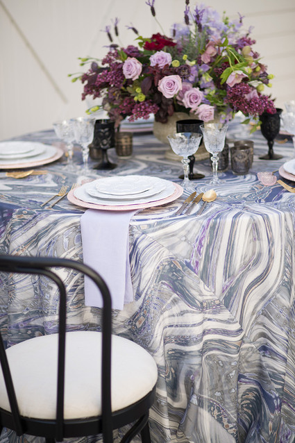Marbled wedding linen