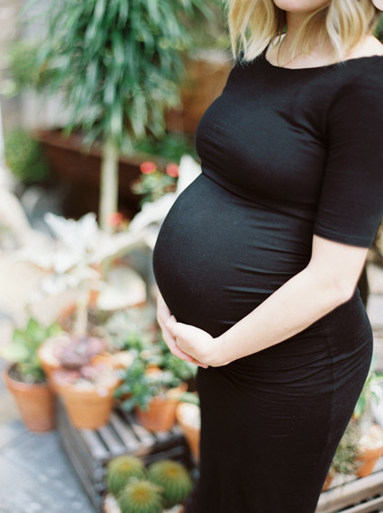 Spring maternity photos