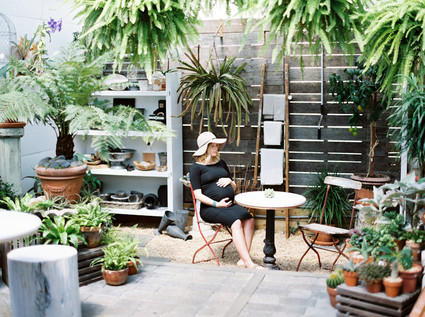 greenhouse maternity photos