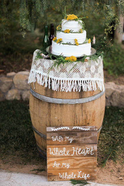 Rustic wedding cake