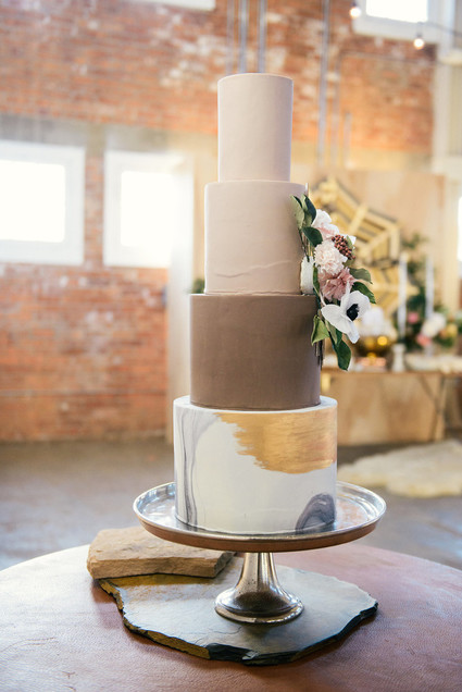 Modern wedding cake