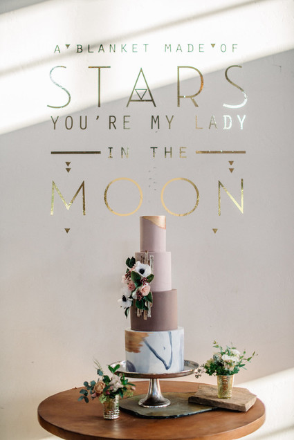 Modern wedding cake