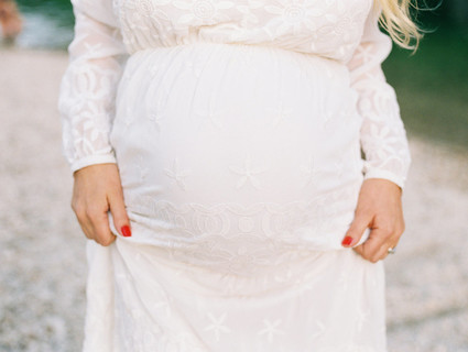 Bull Creek maternity photos near Austin TX