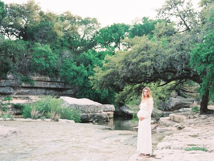 Bull Creek maternity photos near Austin TX