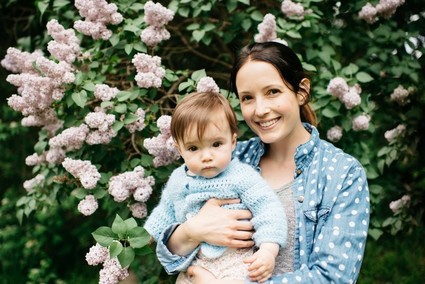 Motherhood sessions by Victoria Gloria