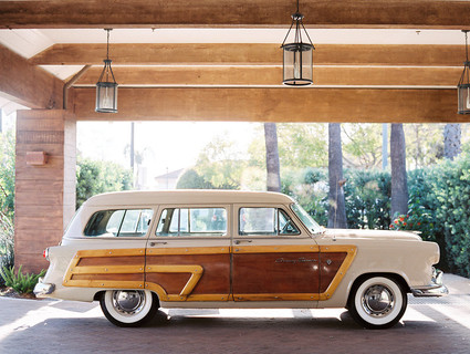 Tropical wedding inspiration