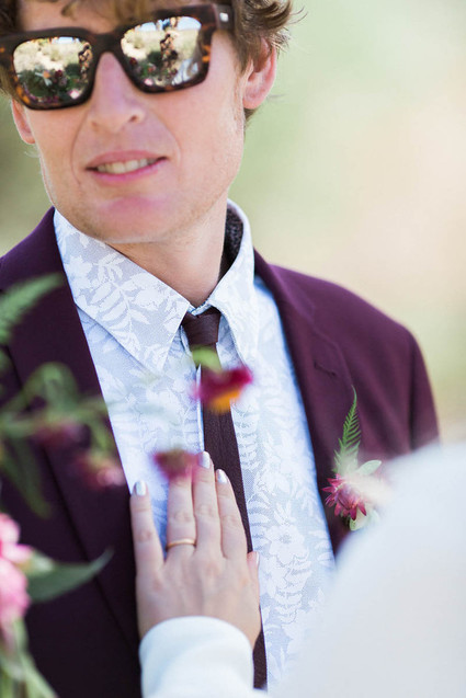 Retro groom