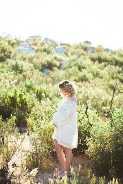 rustic outdoor maternity photos
