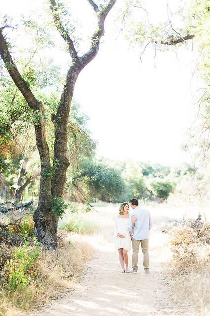 rustic outdoor maternity photos