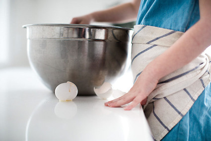 mother daughter baking session at home