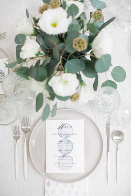Simple wedding decor