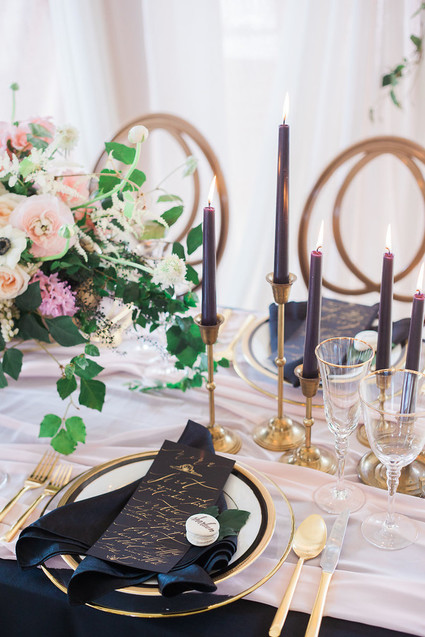 Romantic pink and black wedding decor