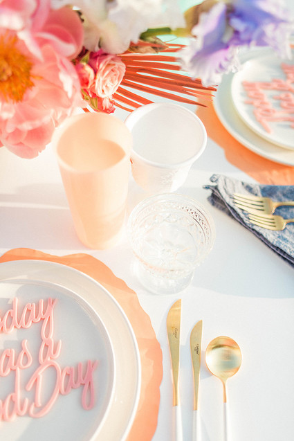 Tropical tablescape
