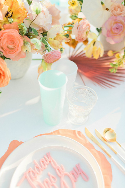 Tropical tablescape