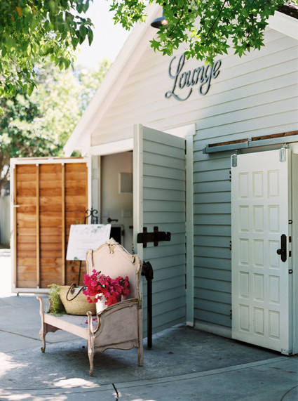 Travel themed outdoor baby shower