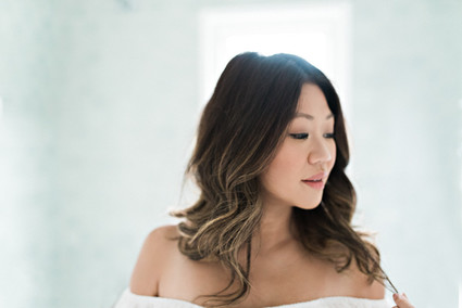 intimate romantic maternity photos