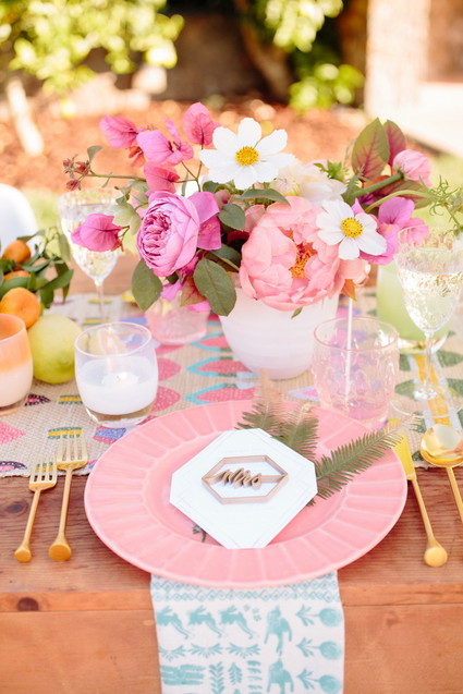 Modern summer place setting
