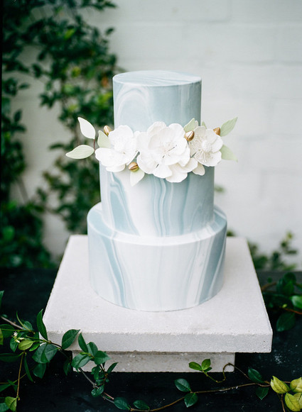 Marbled wedding cake