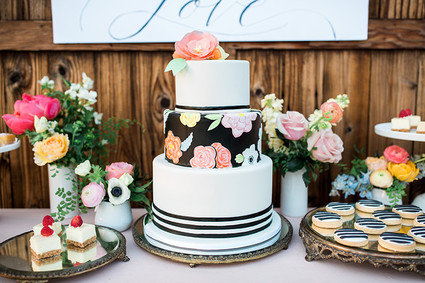 Floral wedding cake