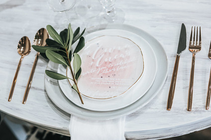 Modern place setting Inspiration