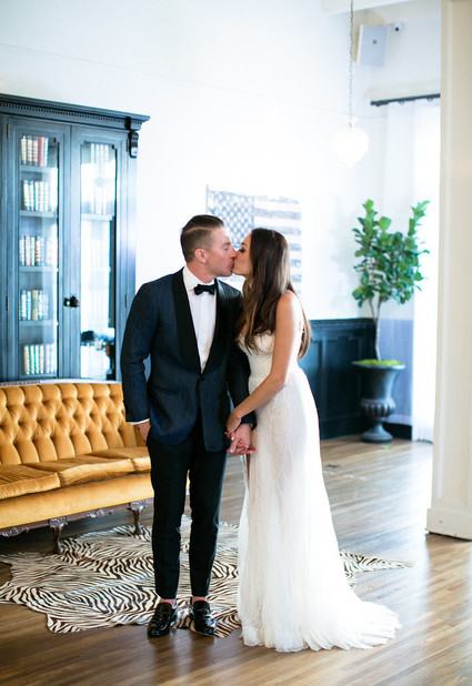 classic wedding portrait