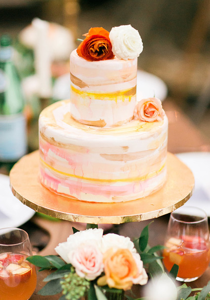 peach wedding cake