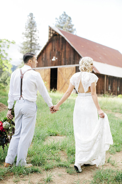 rustic wedding portraits