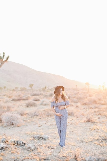 Joshua Tree maternity photos