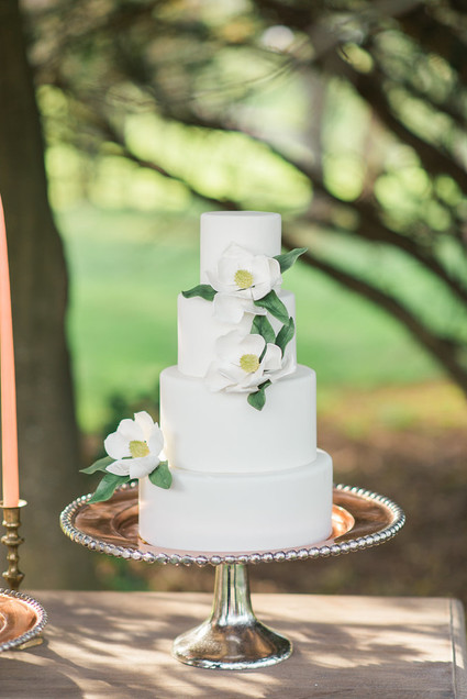 magnolia wedding cake