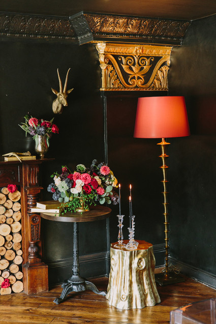 black and gold fall wedding ideas