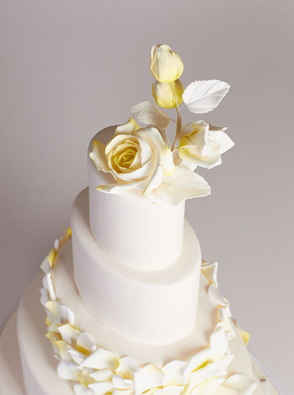 Modern wedding cake