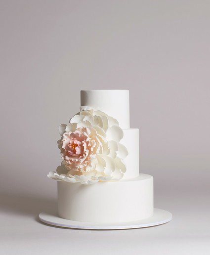 Modern wedding cake