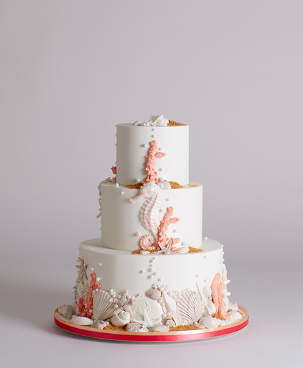 Modern wedding cake